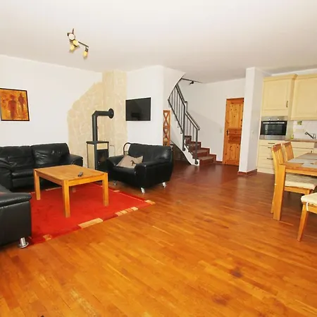 Dom wakacyjny Ostseehaus Odin Doppelhaushaelfte *