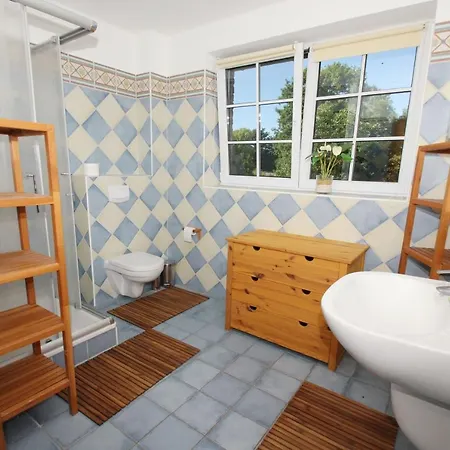 Ostseehaus Odin Doppelhaushaelfte Holiday home Wiek auf Ruegen